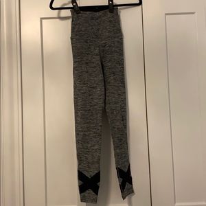Beyond Yoga Leggings gray/black